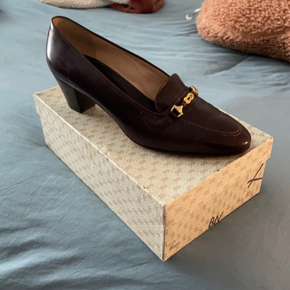 retro gucci pumps with box